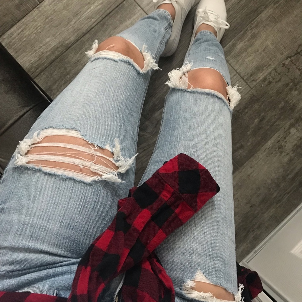 SASHA DISTRESSED LOW RISE DENIM JEANS - Picture 3 of 5